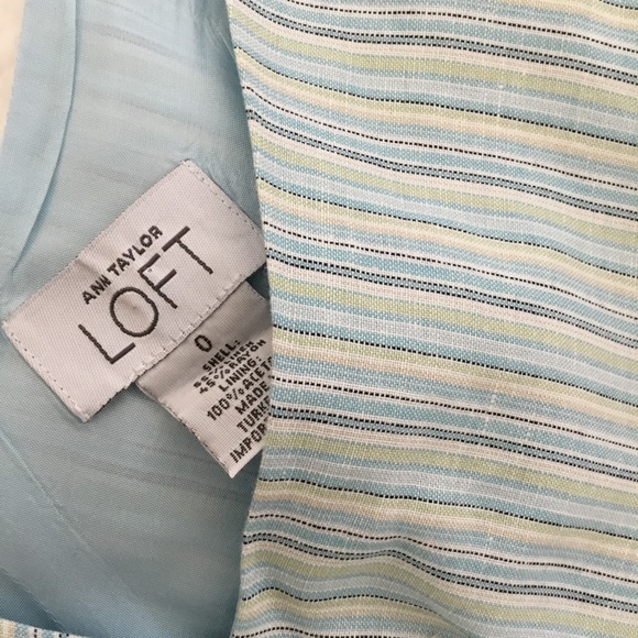 Ann Taylor Loft V-neck Shell Blouse - Picture 4 of 4